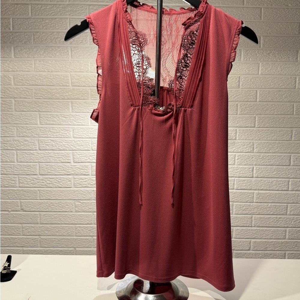 Express‎ Sleeveless Top with Lace Detail